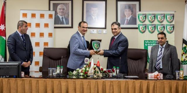 Orange Jordan renews its strategic agreement with Al-Balqa’ Applied University